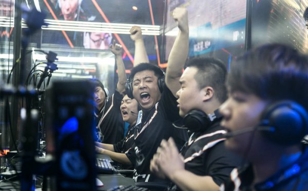 众多豪门俱 众多豪门俱