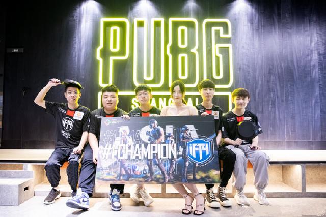 进攻端多以 进攻端多以