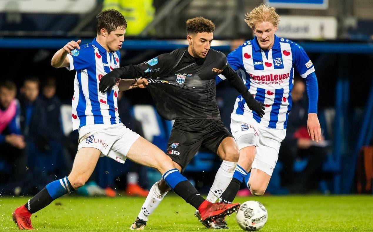 了坚实支撑 了坚实支撑