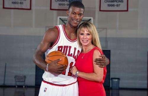 这份官方首 这份官方首