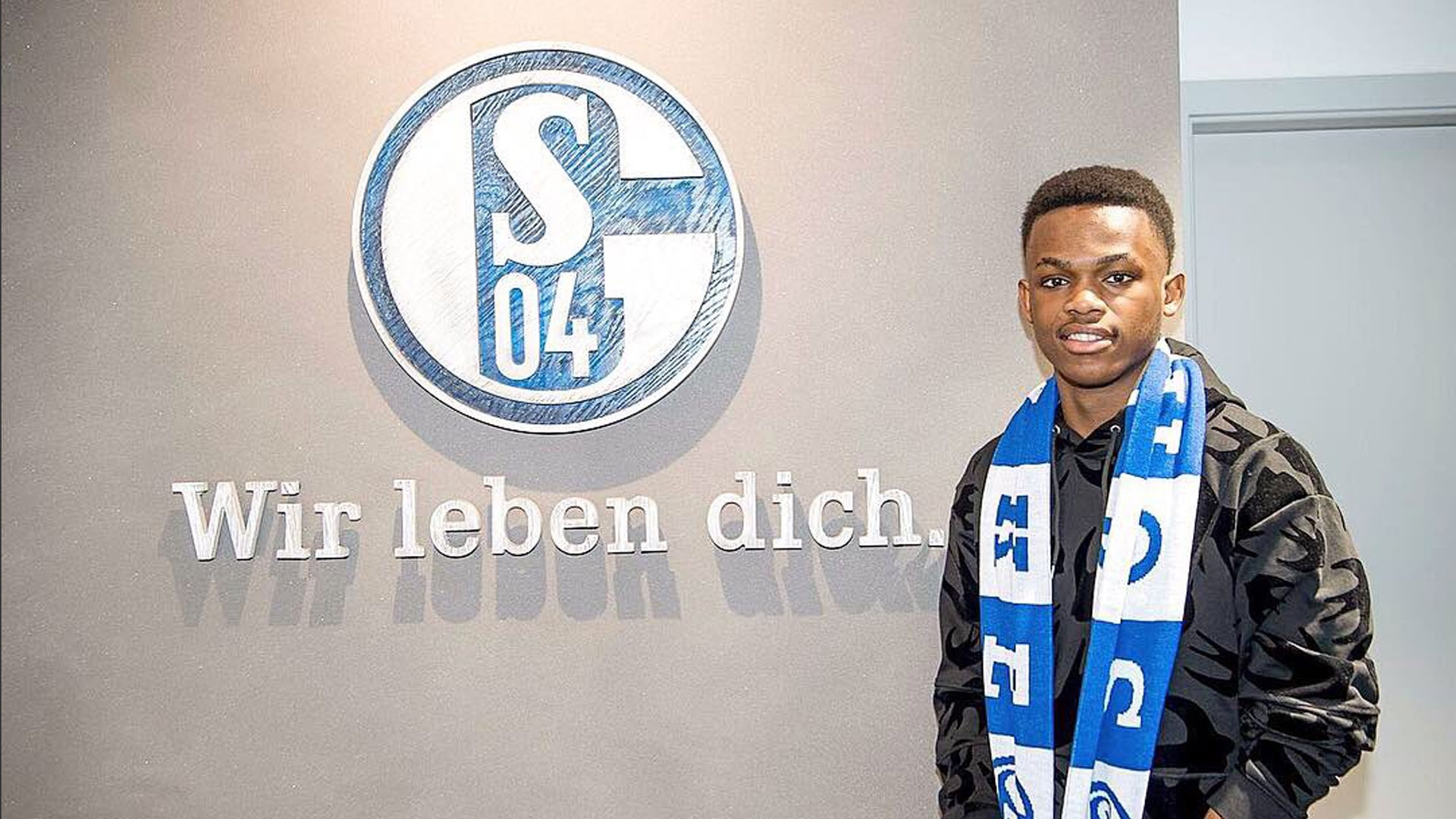 他需要面对 他需要面对