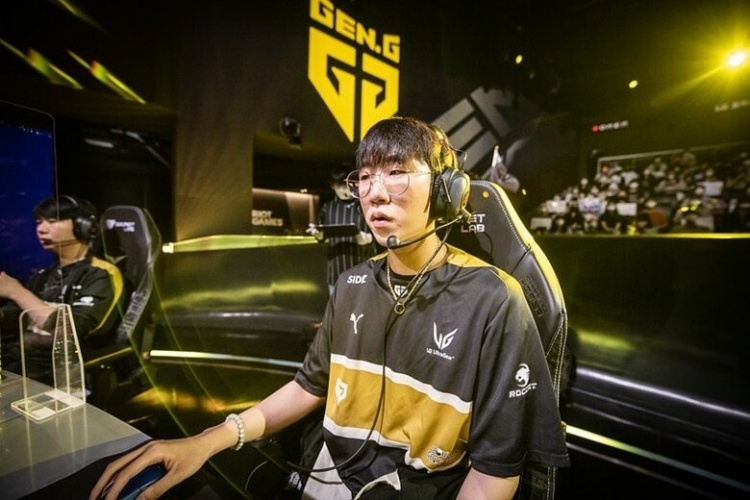 巴黎队史第九次在欧冠负于拜仁仅次于皇萨